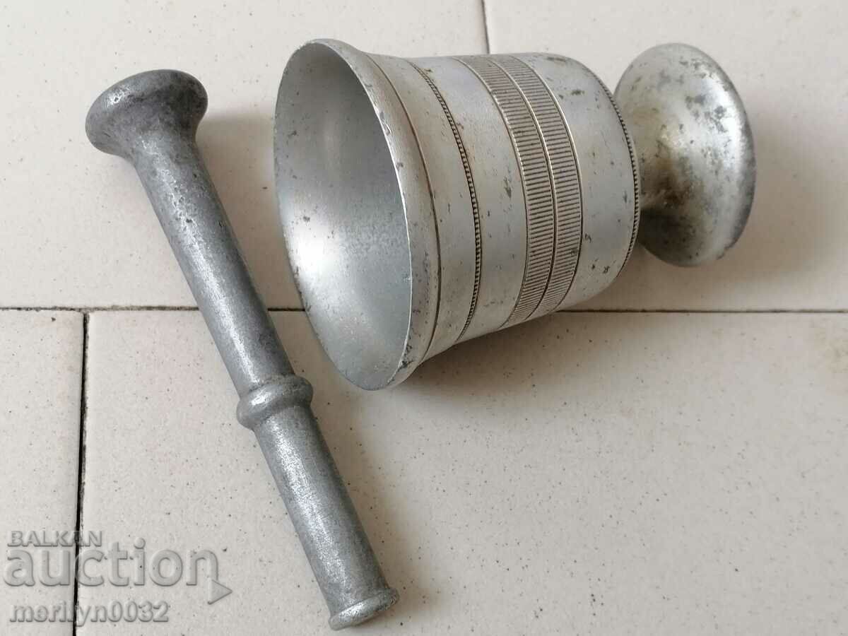 Old aluminum mortar, hammer, mortar with price 39.00 BGN | € 19.94 Old aluminum mortar, hammer, mortar with price 39.00 BGN | € 19.94