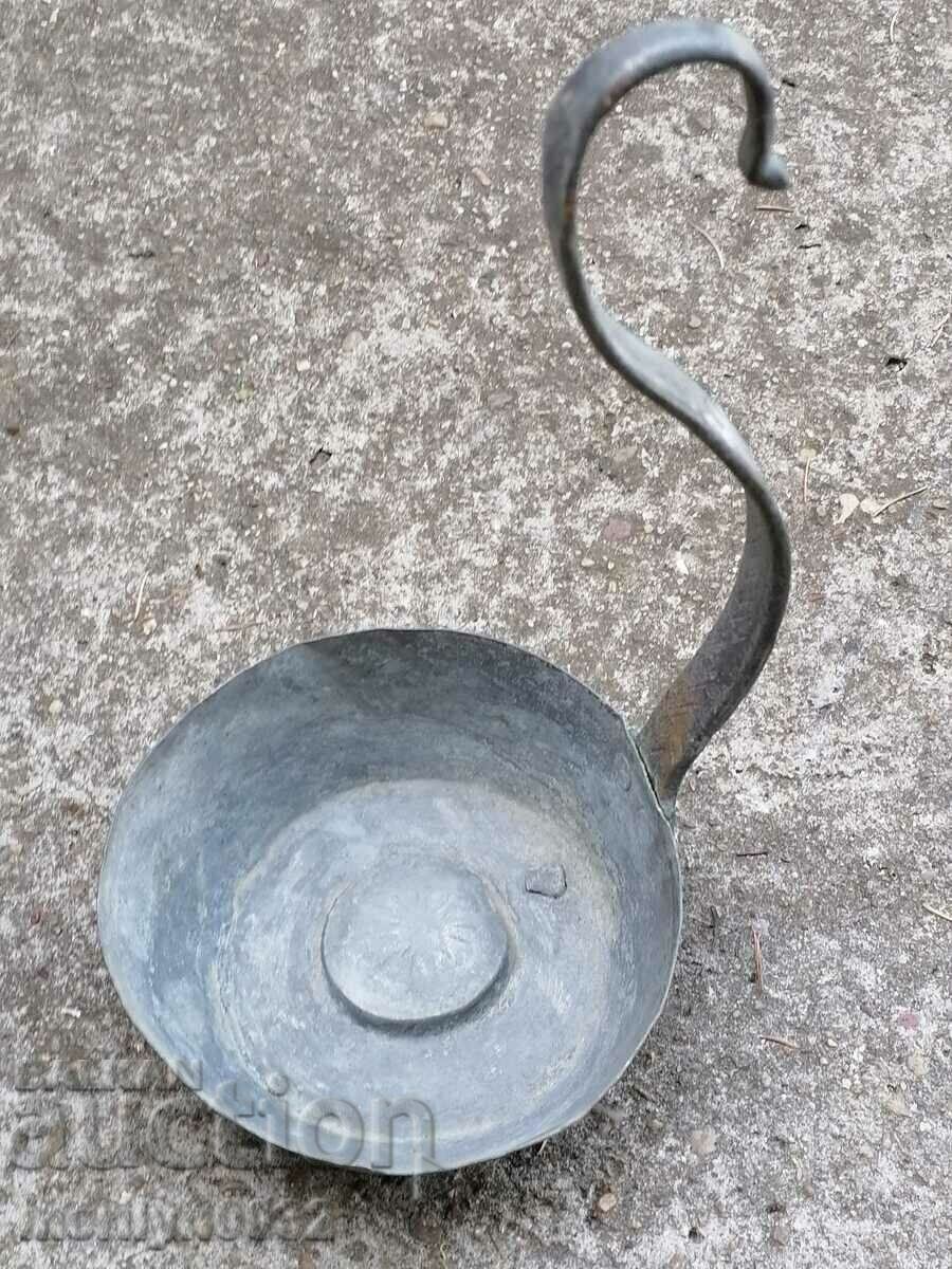 Auction  Old copper fountain ladle kishkil cap copper