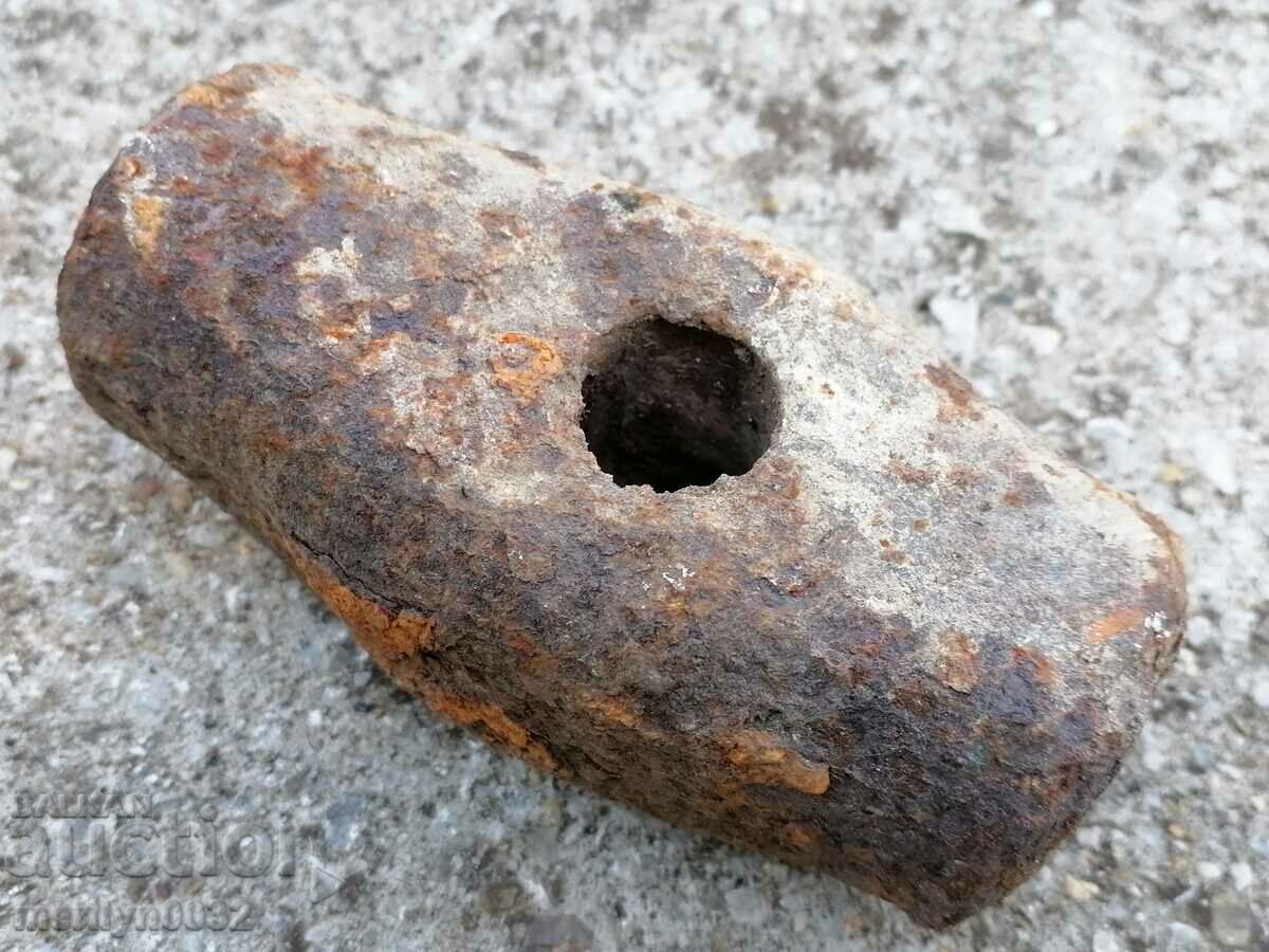 Auction  An old stone hammer, a tool, a kink