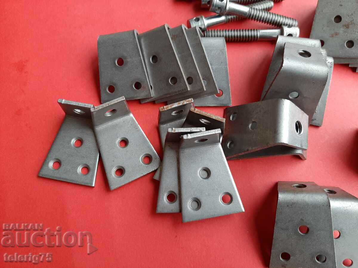 Steel Hangers / Plates for heavy boards / cabinets - 32 pcs with price 32.00 BGN | € 16.36 Steel Hangers / Plates for heavy boards / cabinets - 32 pcs with price 32.00 BGN | € 16.36