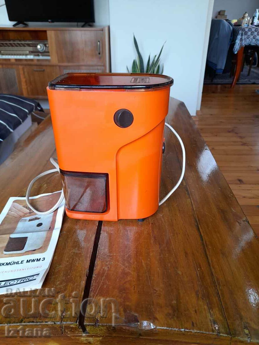 Livrarea Rasnita de cafea veche AKA