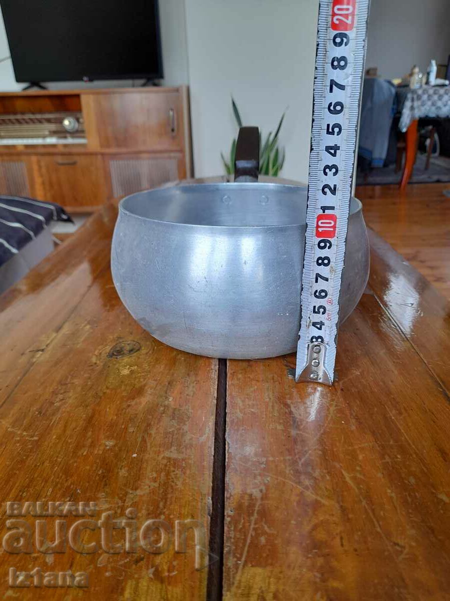 Old casserole, pan with price 25.00 BGN | € 12.78
