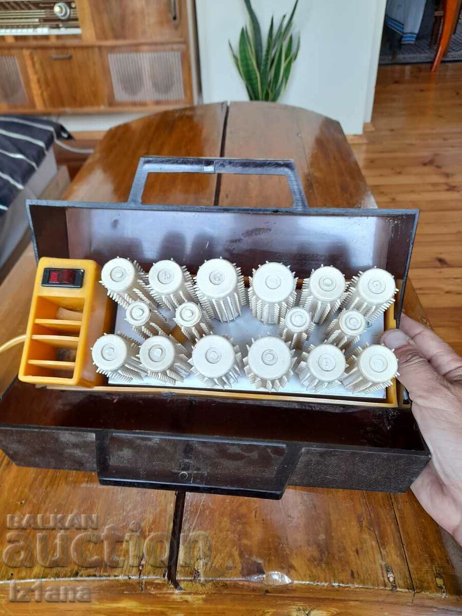 Auction Old hair rollers Auction Old hair rollers