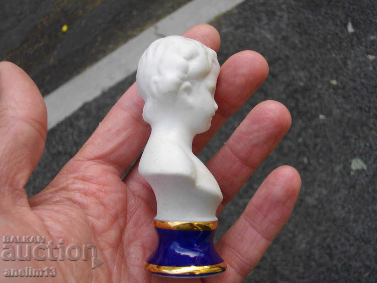 OLD PORCELAIN FIGURE STATUE - 5 OLD PORCELAIN FIGURE STATUE - 5