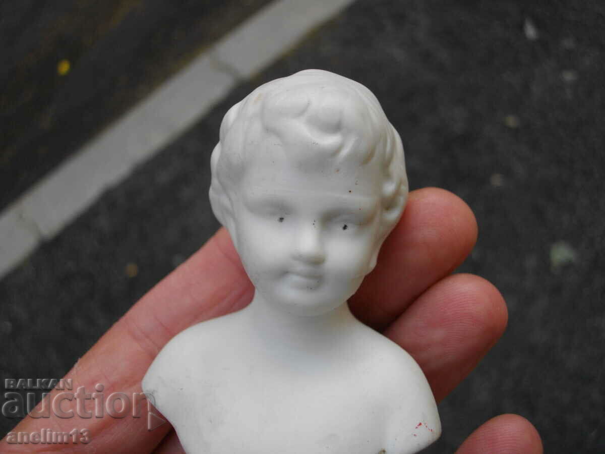 OLD PORCELAIN FIGURE STATUE - 6 OLD PORCELAIN FIGURE STATUE - 6