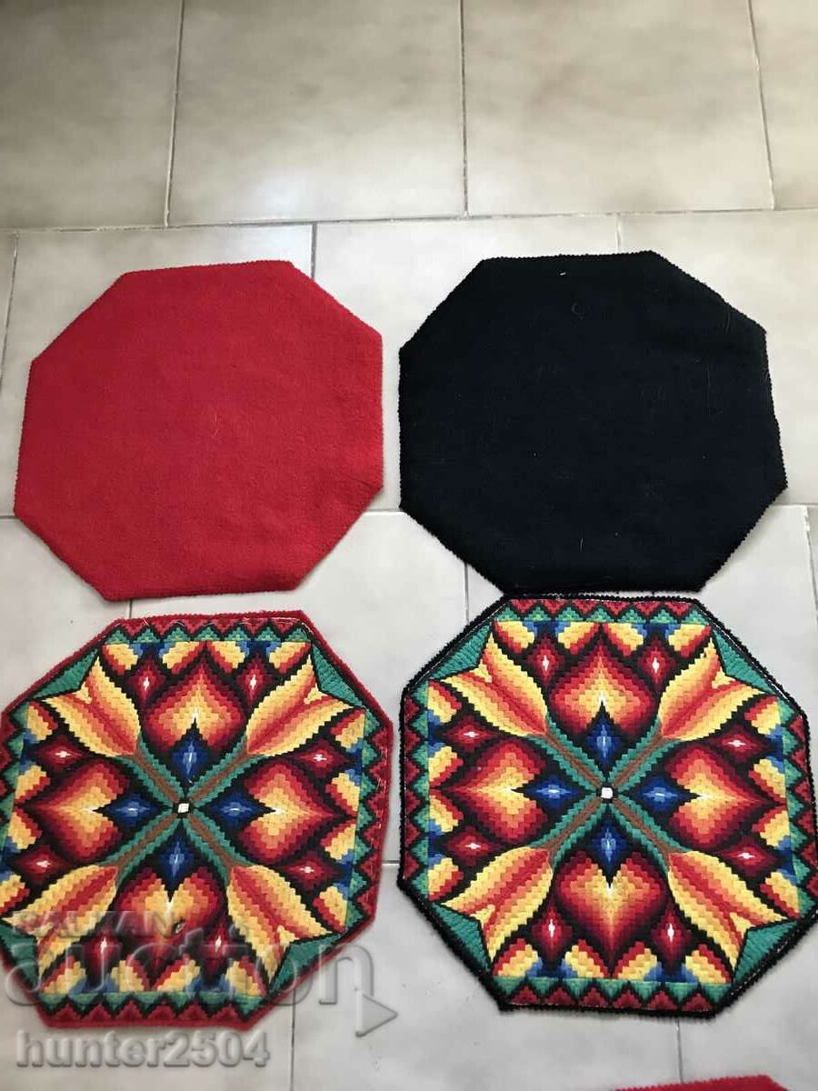 Canteens-6 pcs, embroidered 33/33 cm with price 29.95 BGN | € 15.31 Canteens-6 pcs, embroidered 33/33 cm with price 29.95 BGN | € 15.31