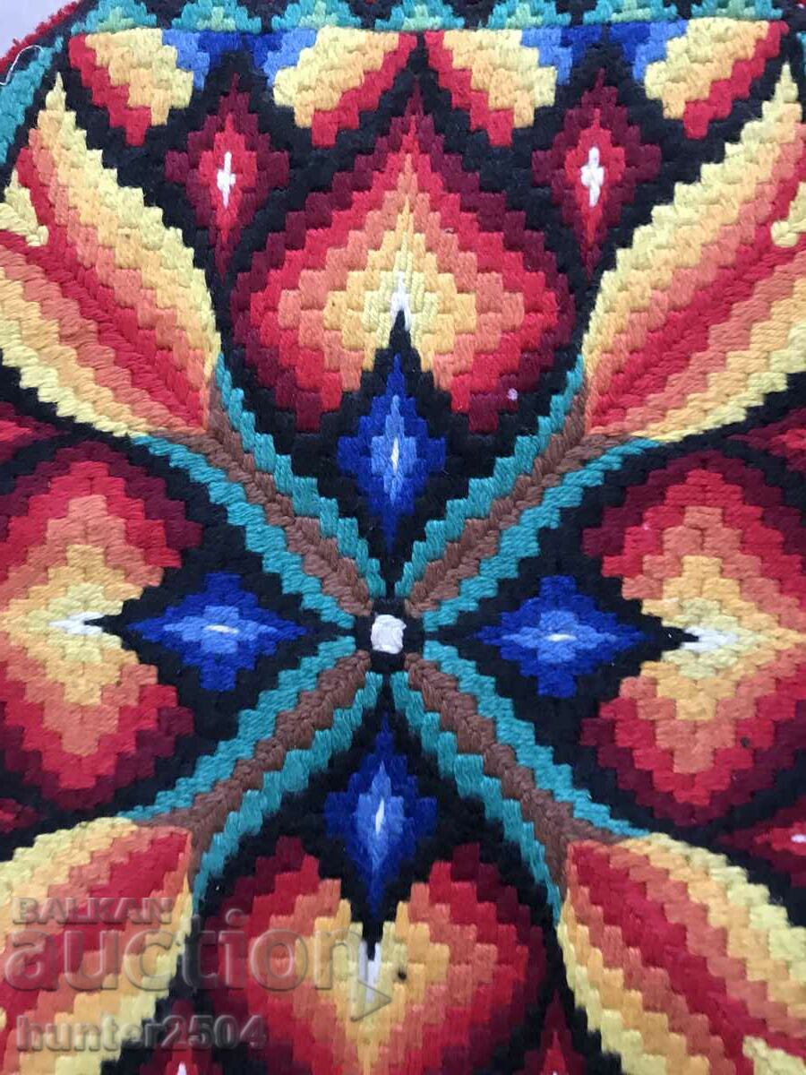 Auction Canteens-6 pcs, embroidered 33/33 cm Auction Canteens-6 pcs, embroidered 33/33 cm