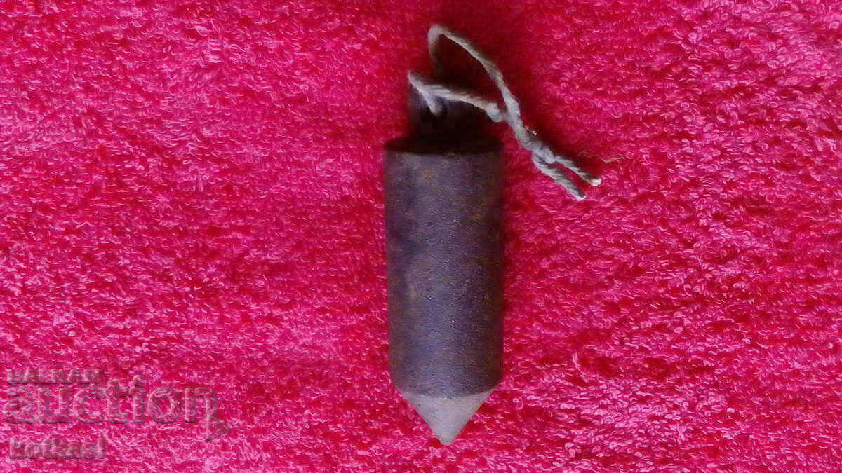 Old metal iron plumb line with price 10.50 BGN | € 5.37 Old metal iron plumb line with price 10.50 BGN | € 5.37