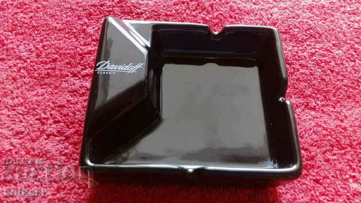 Old Davidoff ashtray Davidoff with price 12.50 BGN | € 6.39 Old Davidoff ashtray Davidoff with price 12.50 BGN | € 6.39