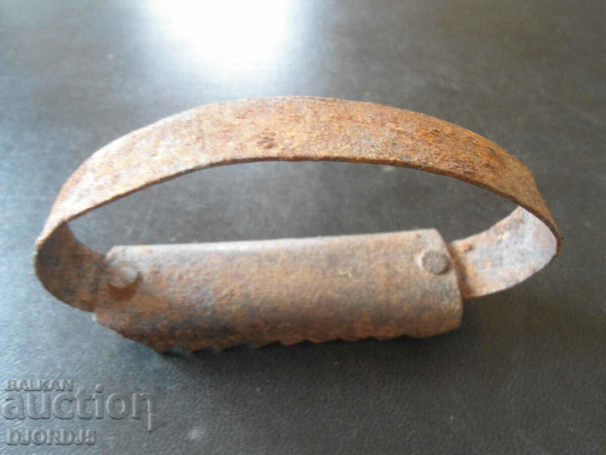 Delivery of An old grain nurse Delivery of An old grain nurse