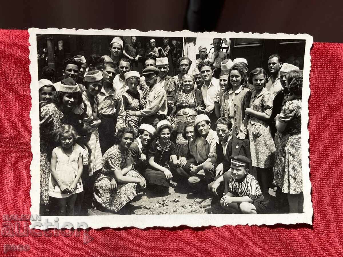 Delivery of Baba Nasta Folk singer of Ilinden-Preobrazhensko region. Delivery of Baba Nasta Folk singer of Ilinden-Preobrazhensko region.