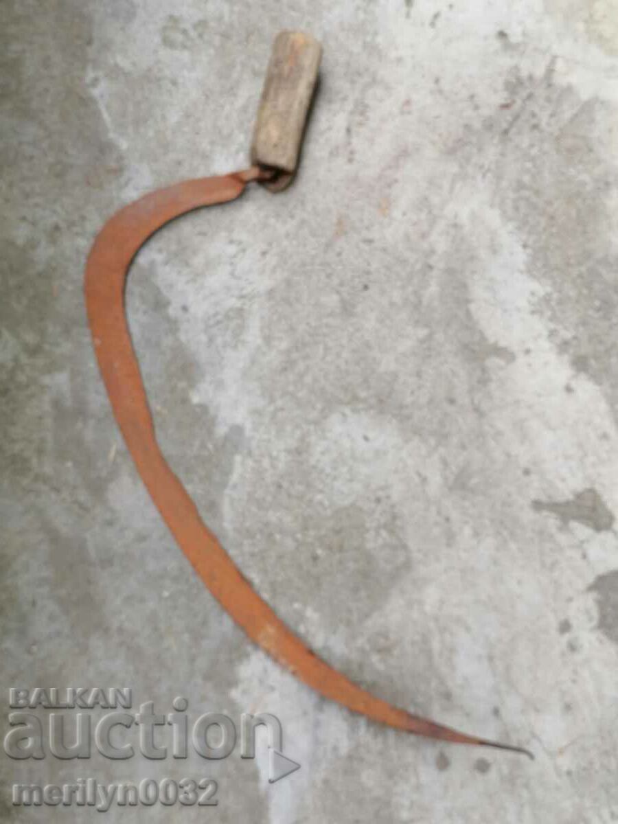 Auction Old sickle, blade, wrought iron Auction Old sickle, blade, wrought iron