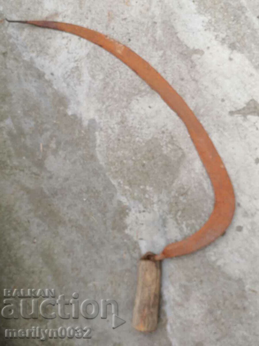 Delivery of Old sickle, blade, wrought iron Delivery of Old sickle, blade, wrought iron
