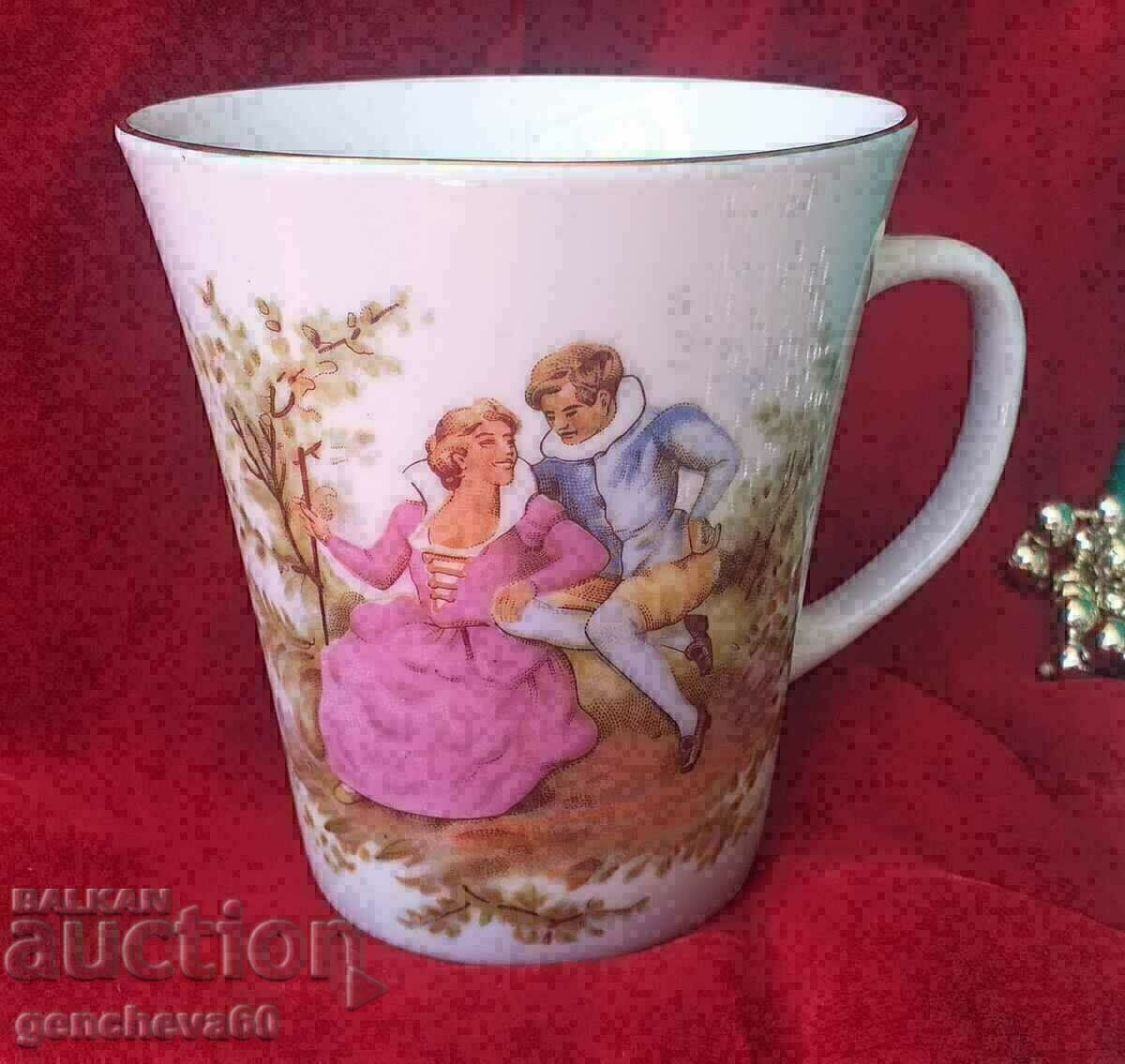 Beautiful Retro Porcelain Cups, "Romeo and Juliet"