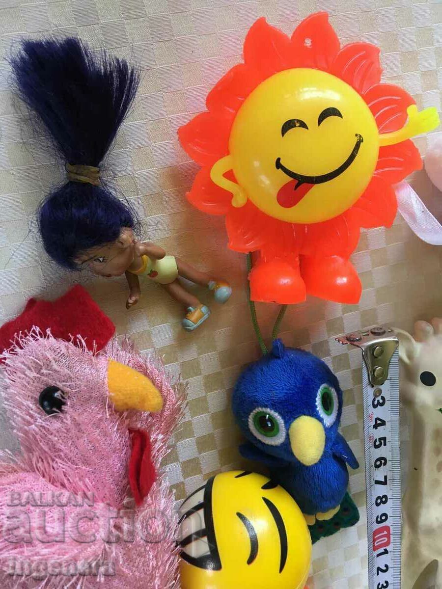 LOT OF TOYS AND FIGURES - 5