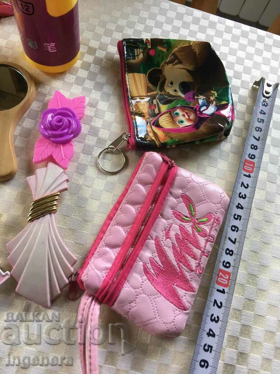 LOT OF TOYS AND FIGURES - 5 LOT OF TOYS AND FIGURES - 5