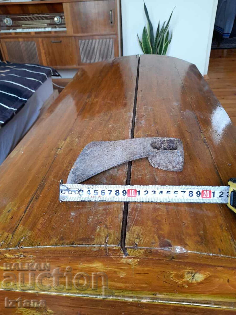 Auction Ancient pick, motif, prawn Auction Ancient pick, motif, prawn