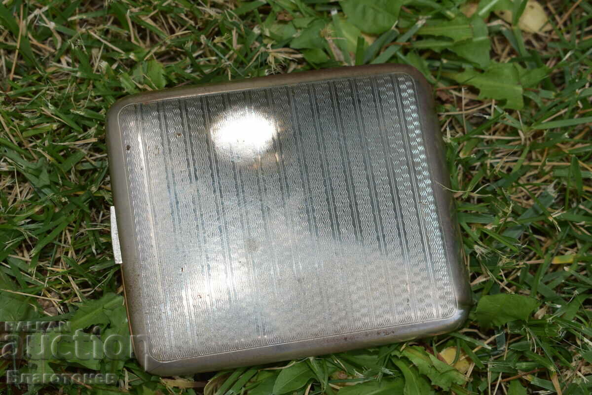 Delivery of Old cigarette case Delivery of Old cigarette case