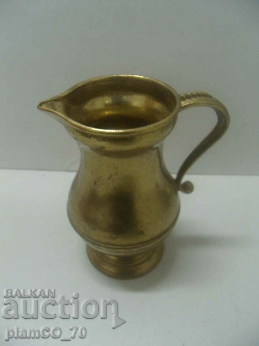 Auction № * 6353 old metal / bronze jug Auction № * 6353 old metal / bronze jug