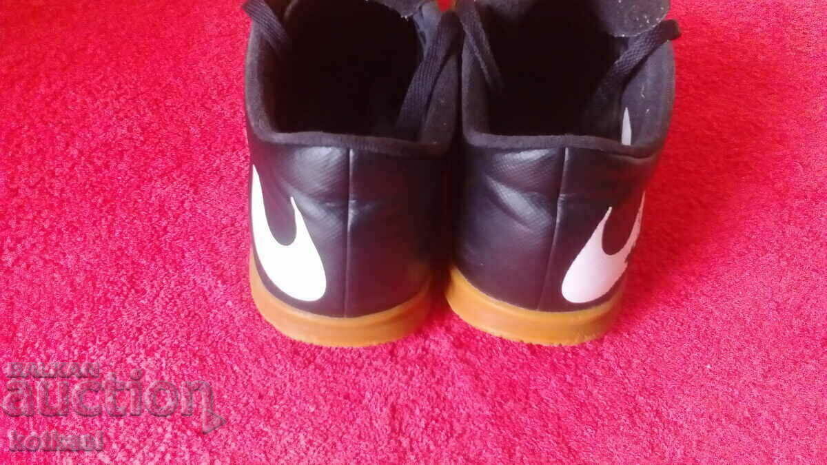 Delivery of Men's Sport shoes sneakers number 45 Nike NIKE