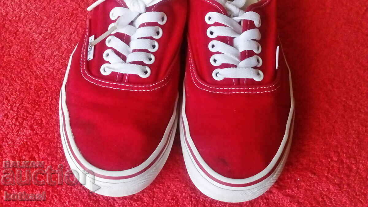 VANS Sport shoes with price 35.00 BGN | € 17.90 VANS Sport shoes with price 35.00 BGN | € 17.90