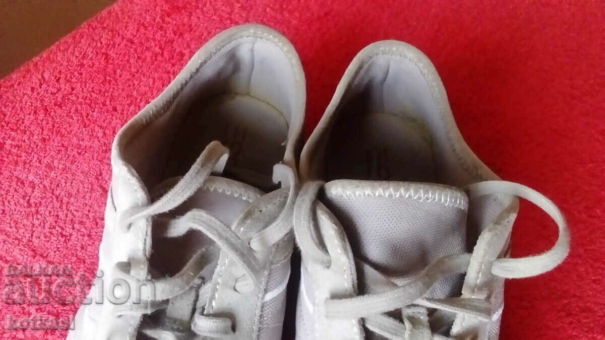 Auction Men's sports shoes number 42 ESPIRIT Auction Men's sports shoes number 42 ESPIRIT