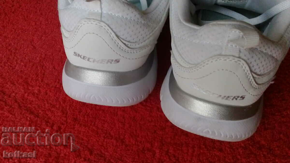 Livrarea Pantofi sport adidasi numarul 40 SKECHERS