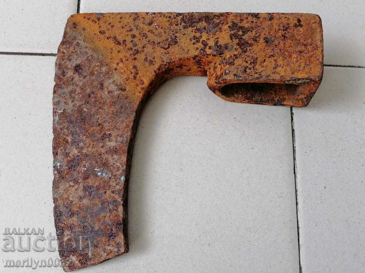 Стара брадва топор сатър брадвичка без сап - 7 Стара брадва топор сатър брадвичка без сап - 7