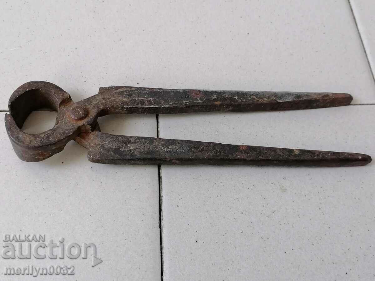 Ancient primitive crumpled keretten pliers in the 20th century - 6 Ancient primitive crumpled keretten pliers in the 20th century - 6