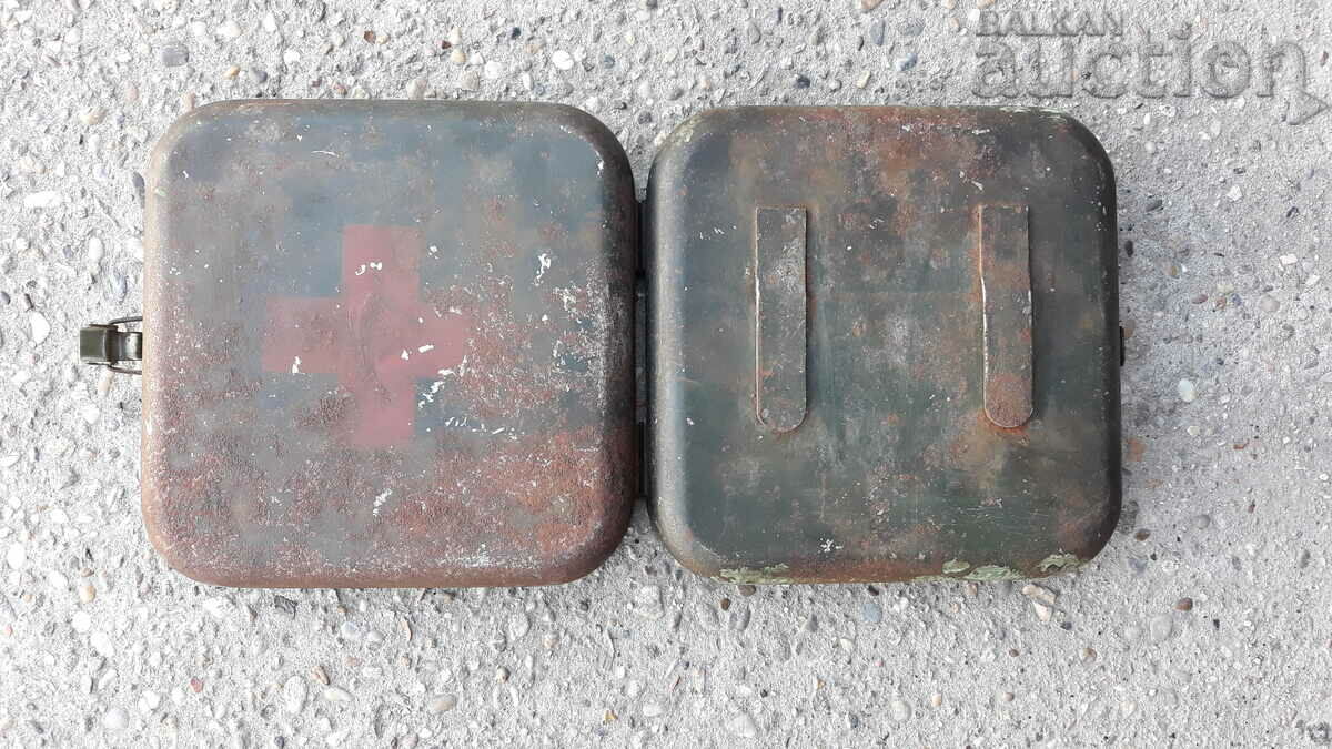 Old military metal first aid kit with price 35.00 BGN | € 17.90 Old military metal first aid kit with price 35.00 BGN | € 17.90