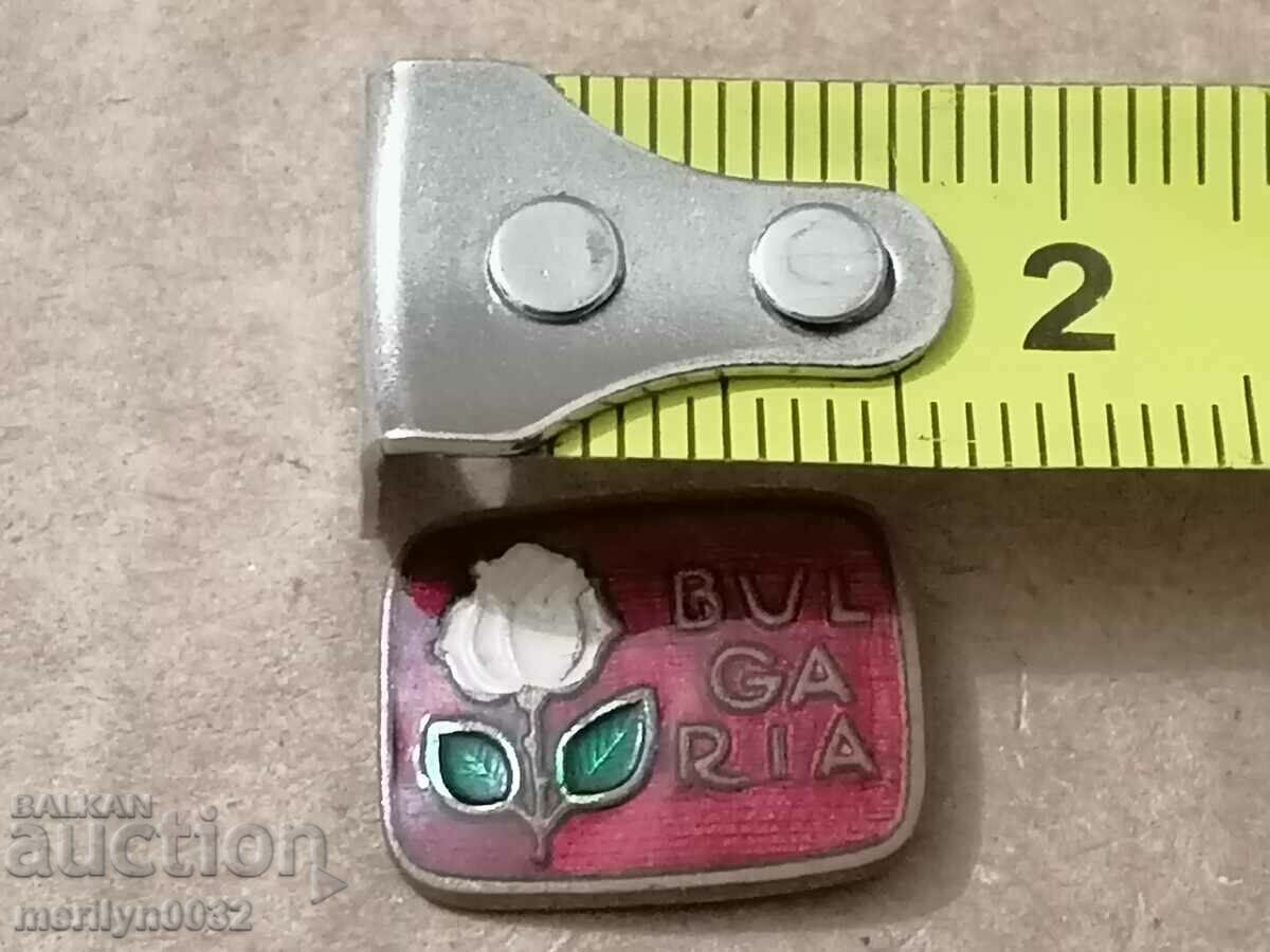 Breastplate Bulgarian rose People's Republic of Bulgaria medal badge with price 39.00 BGN | € 19.94 Breastplate Bulgarian rose People's Republic of Bulgaria medal badge with price 39.00 BGN | € 19.94