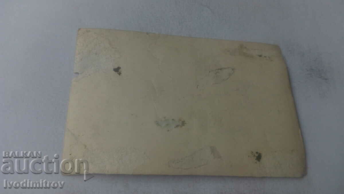 Photo Four schoolgirls on a train on the meadow 1932 with price 1.45 BGN | € 0.74 Photo Four schoolgirls on a train on the meadow 1932 with price 1.45 BGN | € 0.74