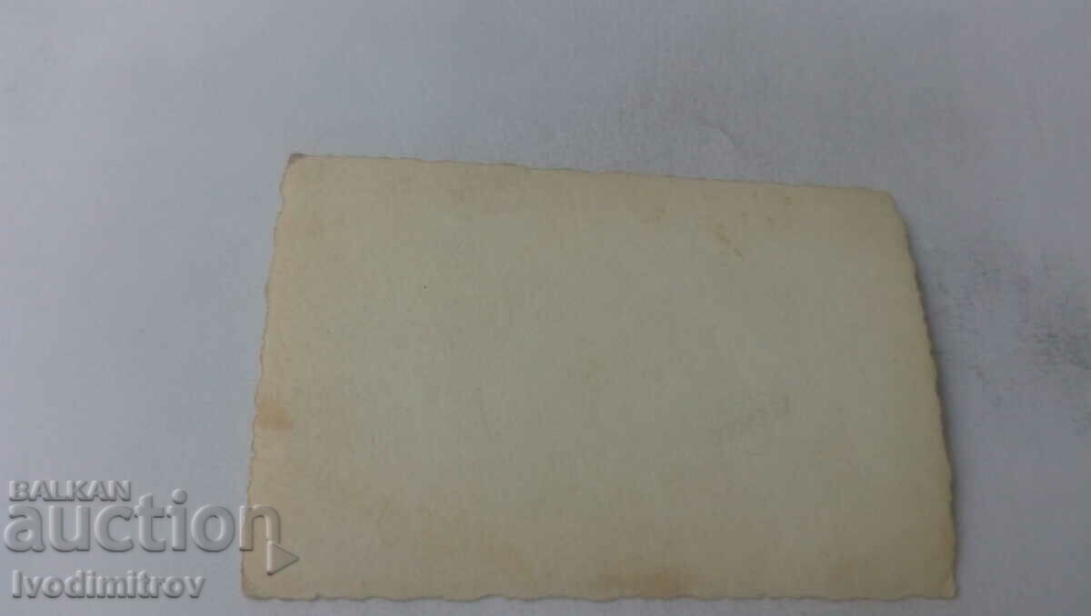 Photo Men women and children behind the fountain with price 1.75 BGN | € 0.89 Photo Men women and children behind the fountain with price 1.75 BGN | € 0.89