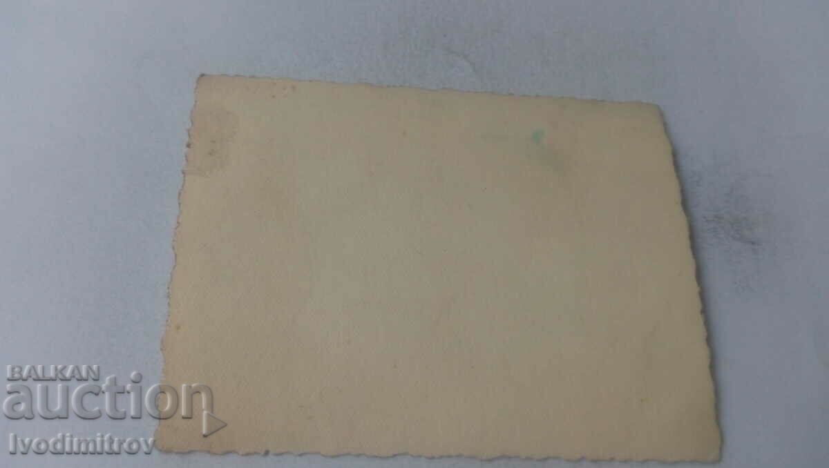 Photo Boys and girls with price 1.15 BGN | € 0.59 Photo Boys and girls with price 1.15 BGN | € 0.59