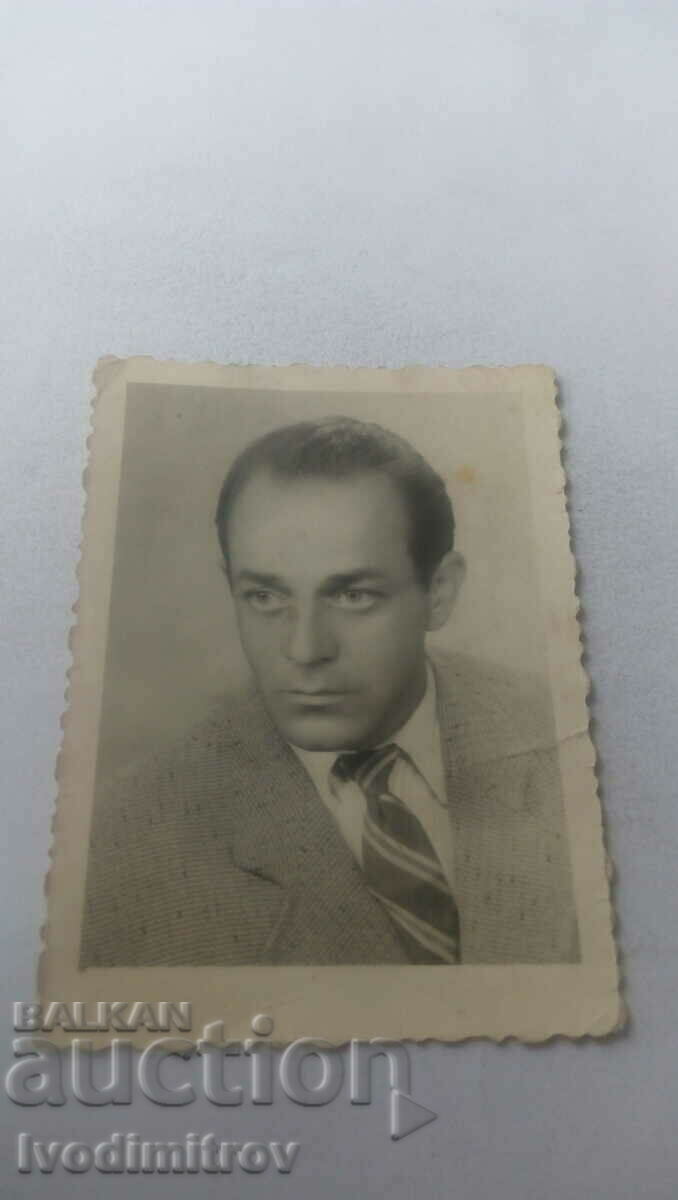 Fotografie Lovech Bărbat în costum 1960