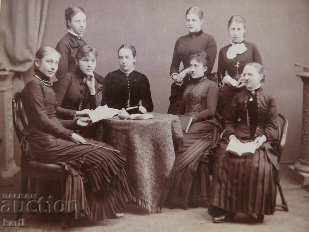 STAR PHOTOGRAPHY - CARDON - EXCELLENT with price 29.99 BGN | € 15.33