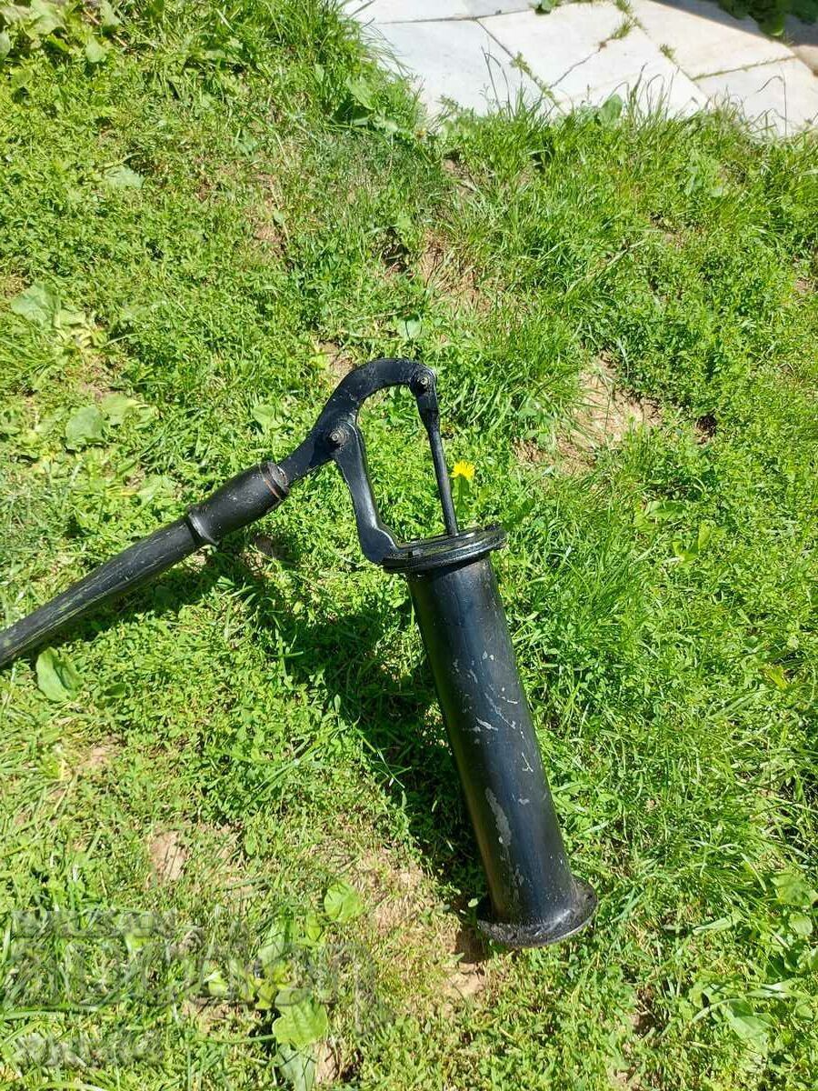 GARDEN PUMP - LIVER - 6 GARDEN PUMP - LIVER - 6