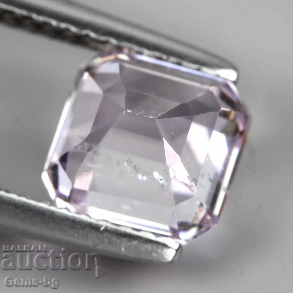 Auction Unique, natural kunzite Auction Unique, natural kunzite