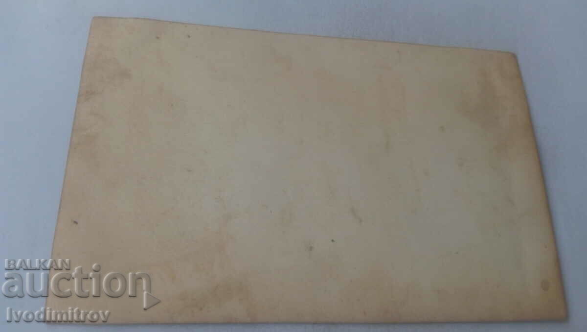 Foto Doi bărbați și cinci femei cu preț 1.85 BGN | € 0.95 Foto Doi bărbați și cinci femei cu preț 1.85 BGN | € 0.95