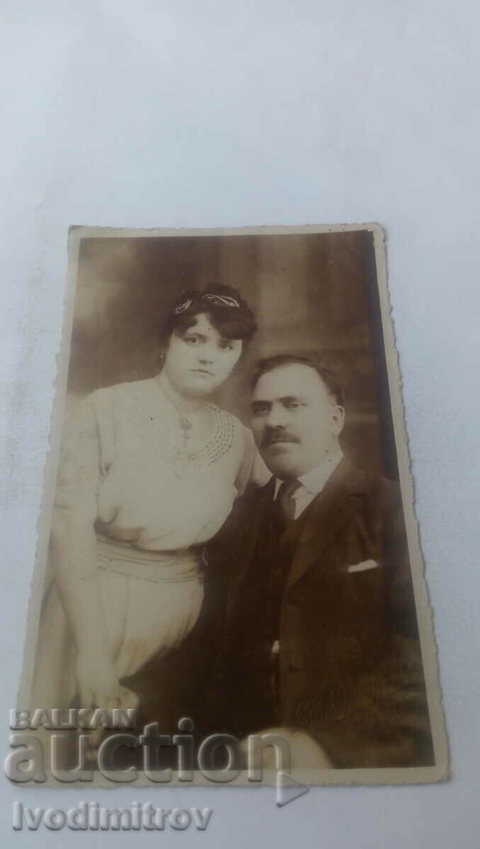 Photo Man and Woman 1921
