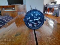 Old speedometer, mileage
