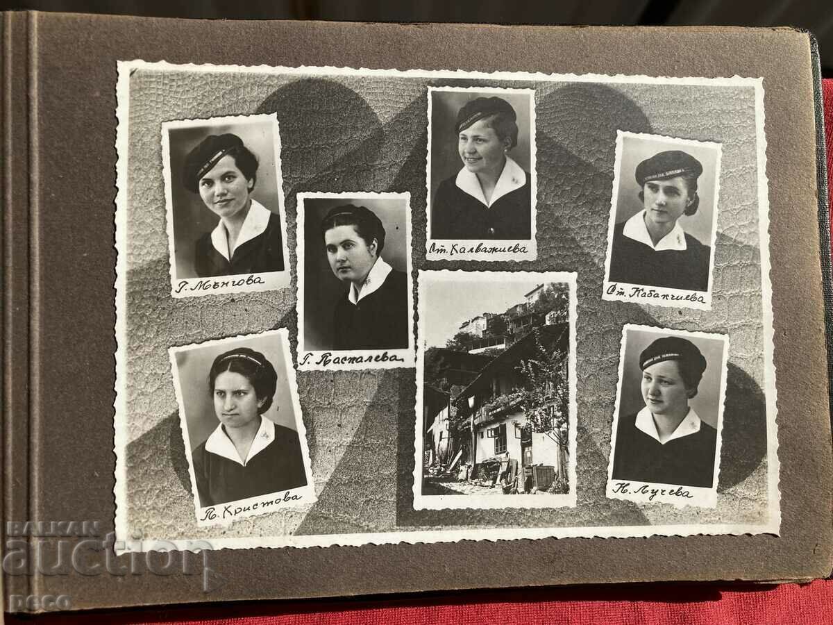 Delivery of Veliko Tarnovo Girls' High School 1937-38 Graduating students Delivery of Veliko Tarnovo Girls' High School 1937-38 Graduating students