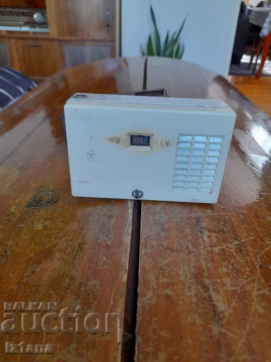 Old radio, Golden Gyonne radio - 5