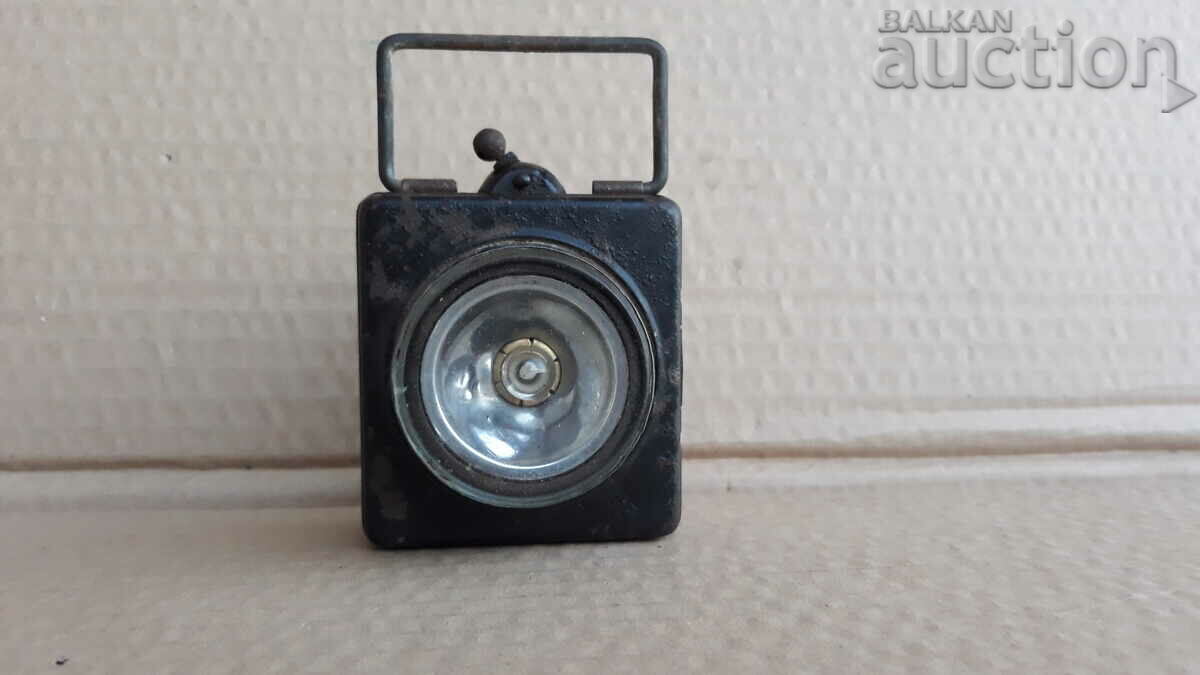 HAWE WW1 WW2 antique military signal flashlight working with price 75.00 BGN | € 38.35 HAWE WW1 WW2 antique military signal flashlight working with price 75.00 BGN | € 38.35