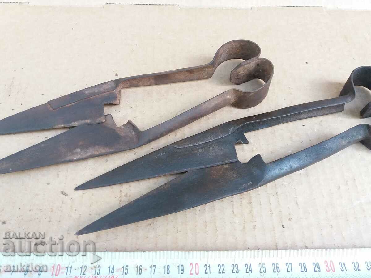 Auction SET OF 2 FORGED SHEEP SHEARS Auction SET OF 2 FORGED SHEEP SHEARS
