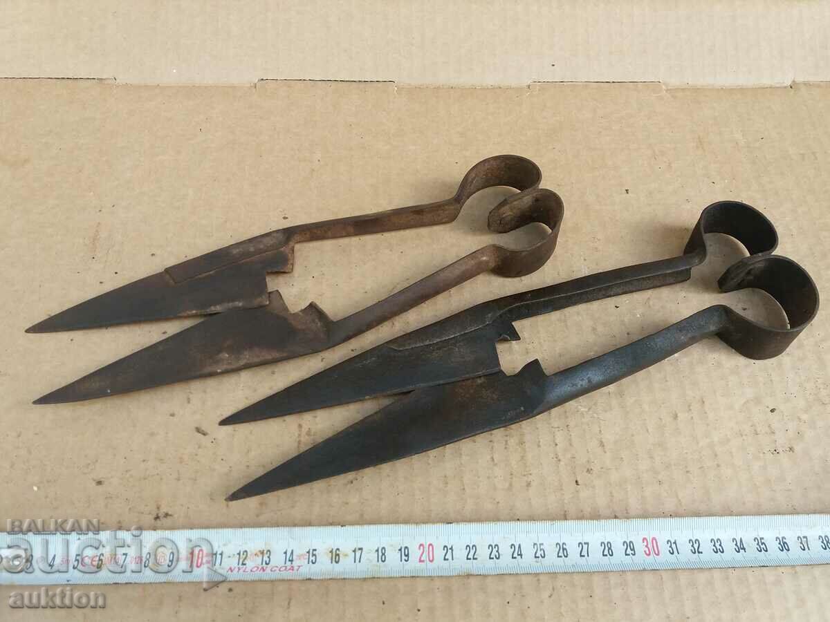 Delivery of SET OF 2 FORGED SHEEP SHEARS Delivery of SET OF 2 FORGED SHEEP SHEARS