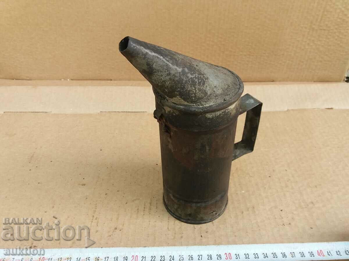 Auction BEE SMOKING SKIN - TOOL Auction BEE SMOKING SKIN - TOOL