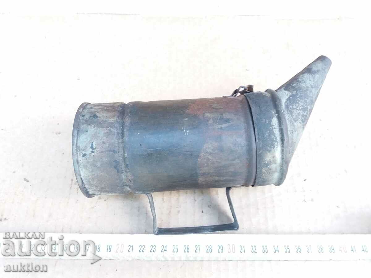 BEE SMOKING SKIN - TOOL - 5 BEE SMOKING SKIN - TOOL - 5