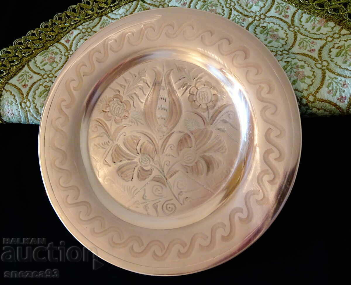 Copper plate, platter, engraved 20 cm