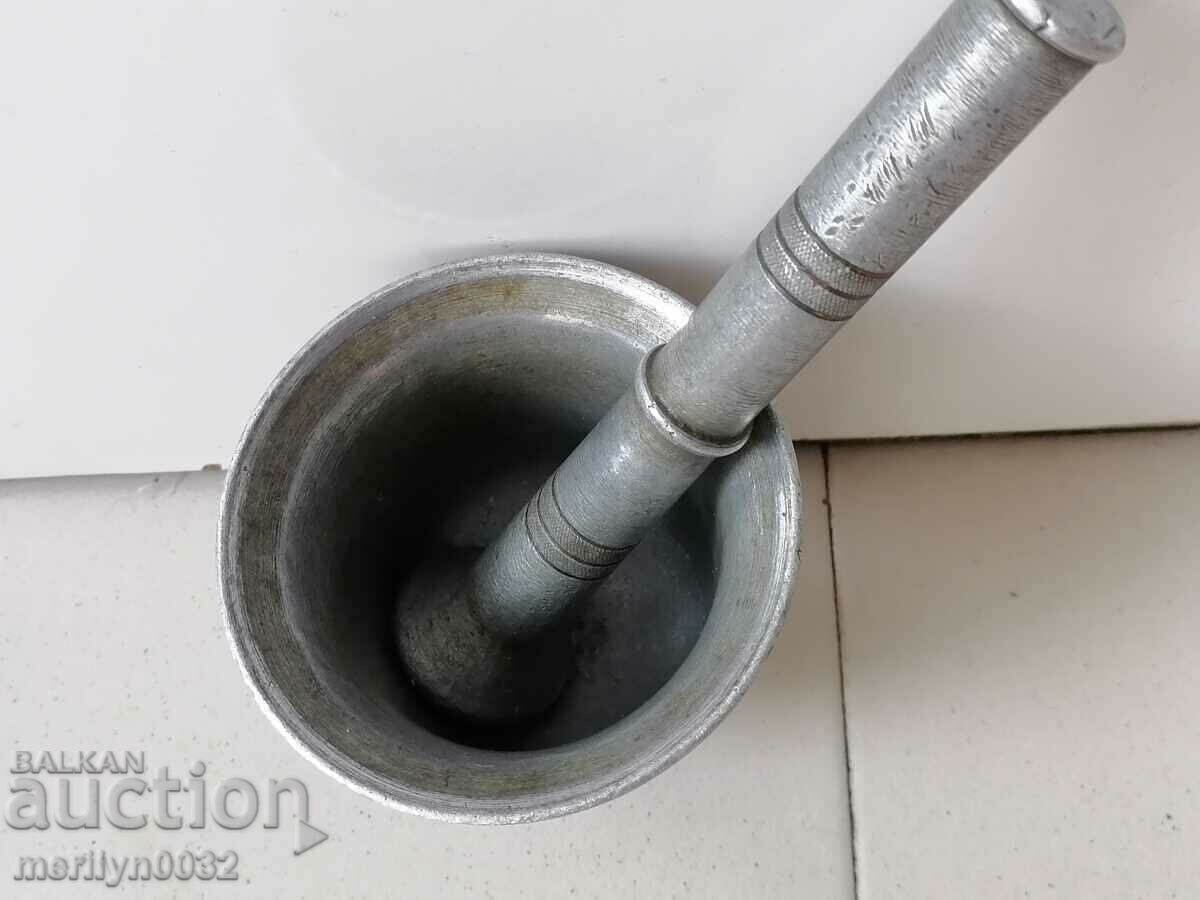 Auction Old aluminum mortar, hammer, mortar Auction Old aluminum mortar, hammer, mortar